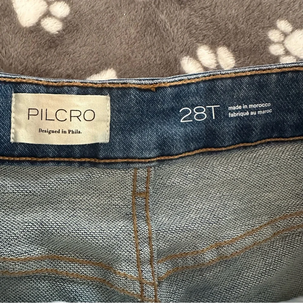 Pilcro Anthropologie Blue Wide Leg Cropped Barrel Denim Jeans Size 28 Tall Chic - Picture 9 of 15